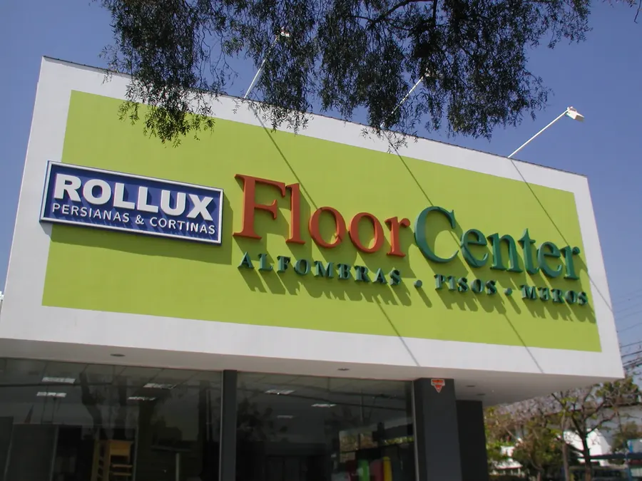 Proceso de fabricación en taller SignCorp